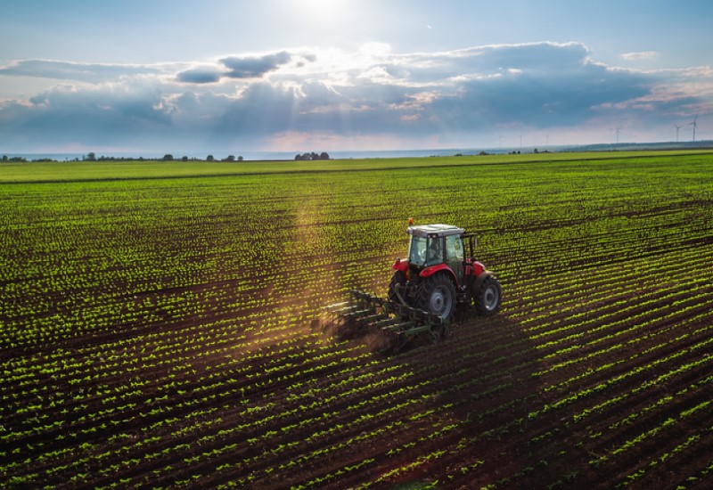 Which Growth Opportunities are Transforming the Agricultural Tractors Landscape?